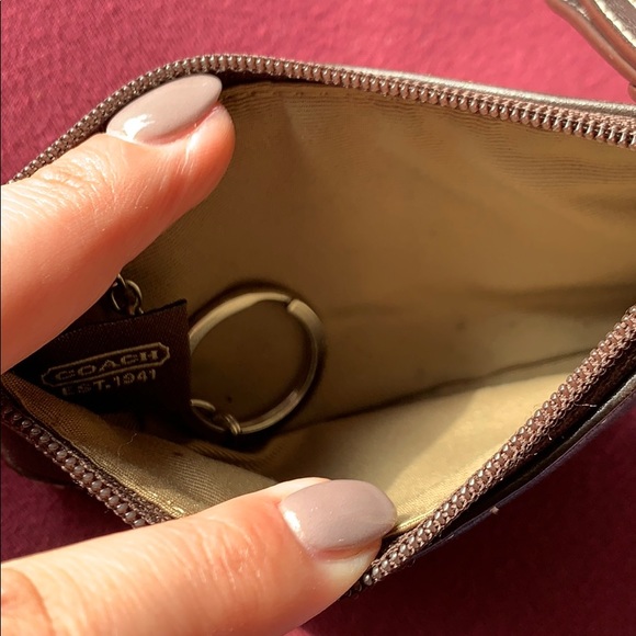 Coach change purse - Picture 3 of 3